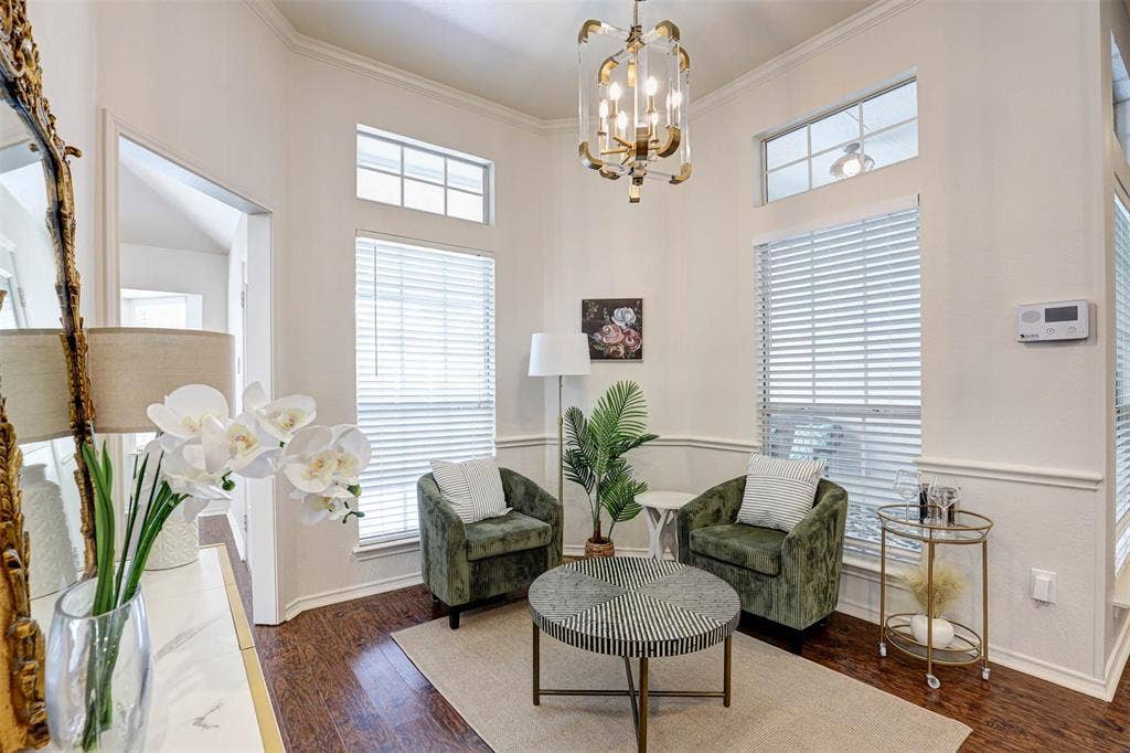 7104 Cook Circle, North Richland Hills, TX 76182