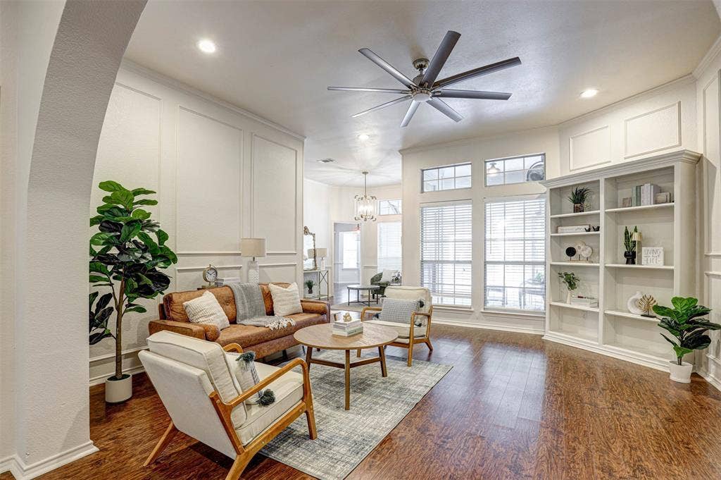 7104 Cook Circle, North Richland Hills, TX 76182