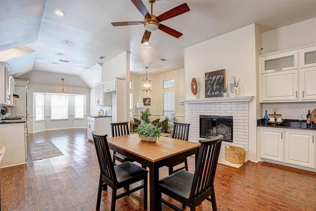 7104 Cook Circle, North Richland Hills, TX 76182