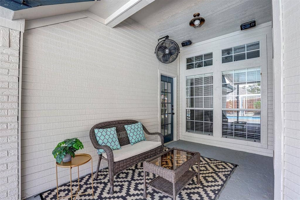 7104 Cook Circle, North Richland Hills, TX 76182