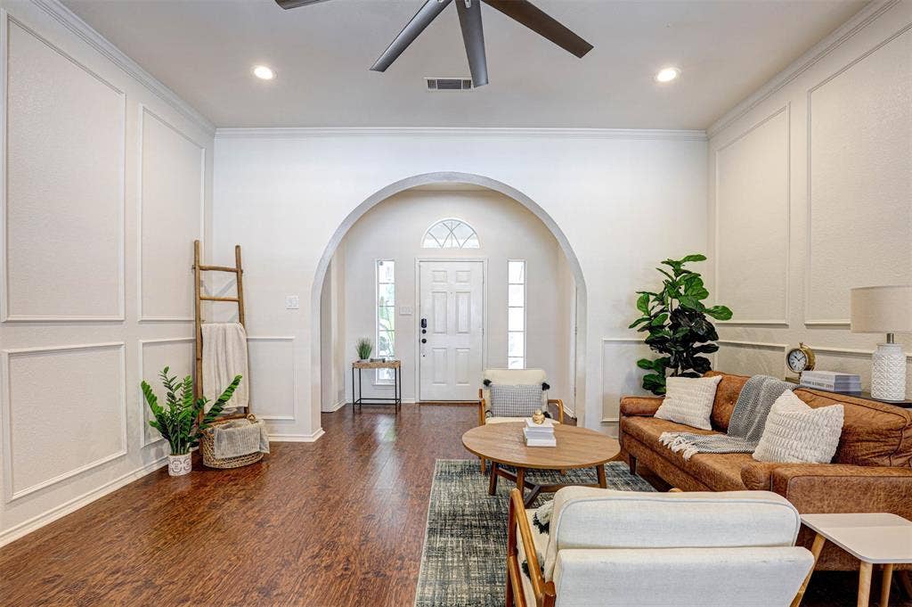 7104 Cook Circle, North Richland Hills, TX 76182