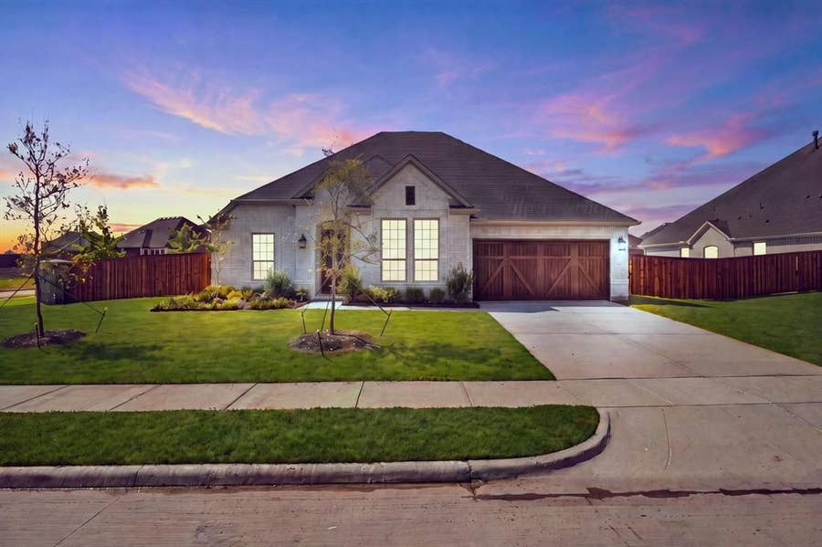 Property photo for 236 Pine Leaf Trail, Waxahachie, TX