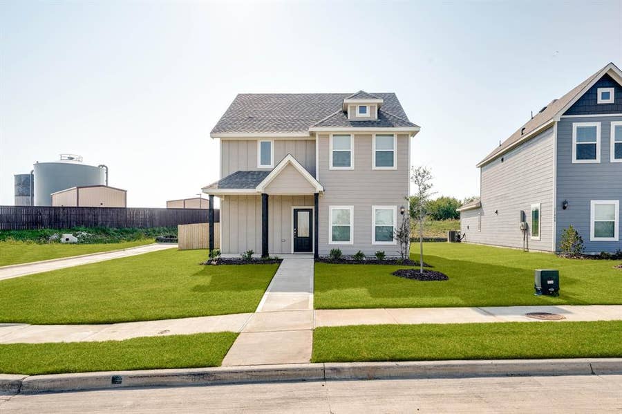 Property photo for 13532 Turtle Mountain Road, Ponder, TX