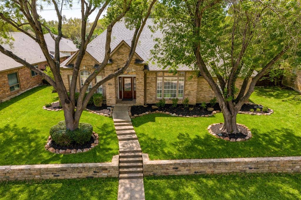 821 Shorewood Drive, Coppell, TX 75019 821 Shorewood Drive, Coppell, TX 75019