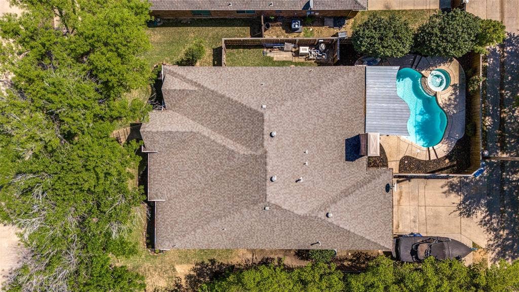 821 Shorewood Drive, Coppell, TX 75019 821 Shorewood Drive, Coppell, TX 75019