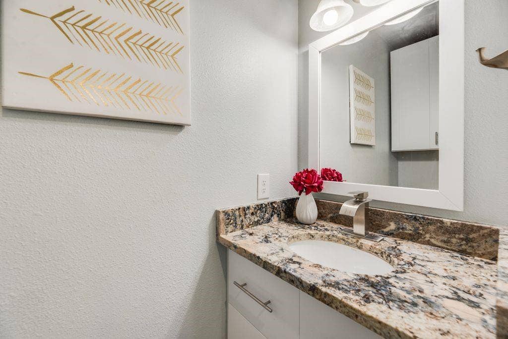 2305 Mccoy Court, Carrollton, TX 75006 Half bath downstairs