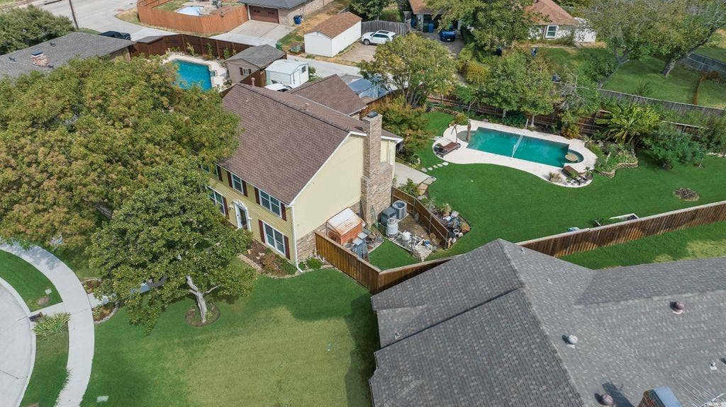 2305 Mccoy Court, Carrollton, TX 75006 2305 Mccoy Court, Carrollton, TX 75006