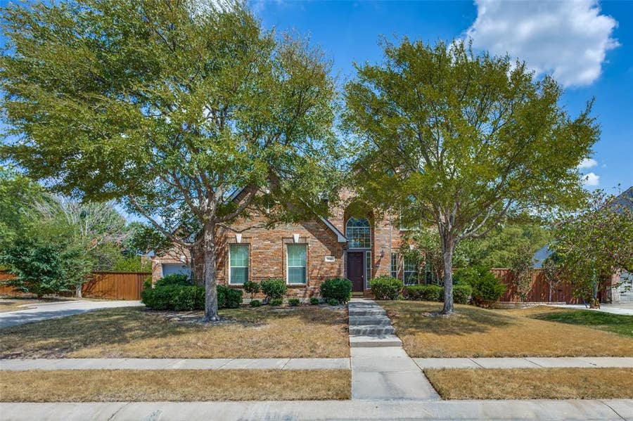 Property photo for 840 Clearlake Drive, Prosper, TX
