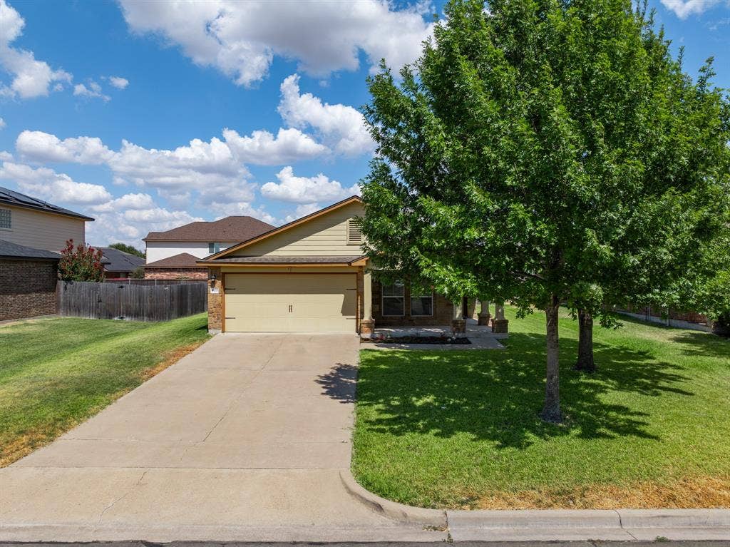 9933 Iron Horse Trail, Waco, TX 76708 9933 Iron Horse Trail, Waco, TX 76708