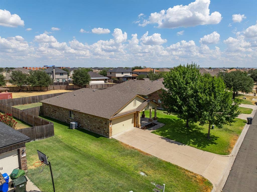 9933 Iron Horse Trail, Waco, TX 76708 9933 Iron Horse Trail, Waco, TX 76708