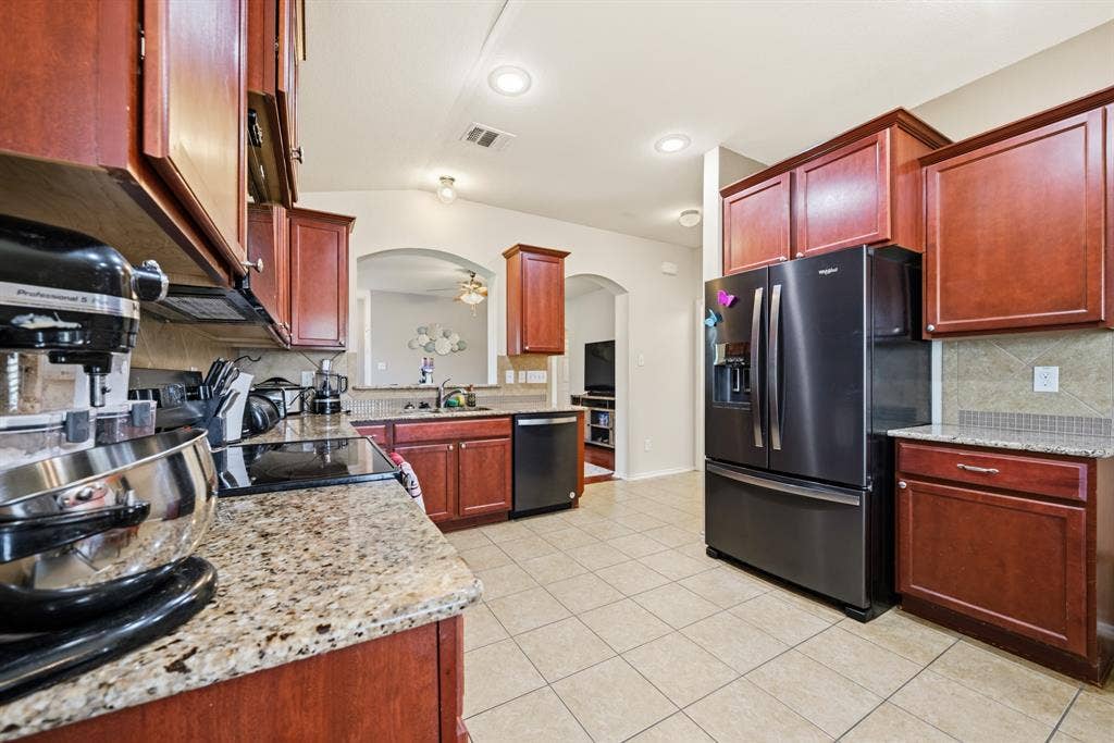 9933 Iron Horse Trail, Waco, TX 76708 9933 Iron Horse Trail, Waco, TX 76708