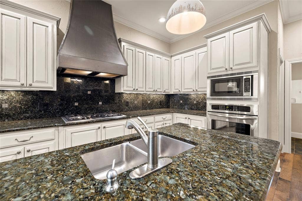 789 Fairmont Drive, Tyler, TX 75701 789 Fairmont Drive, Tyler, TX 75701