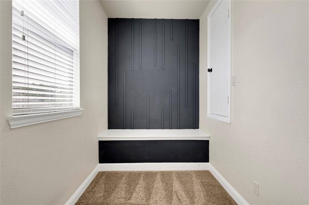 2102 Fair Parke Lane, Wylie, TX 75098 Storage at top of stairs