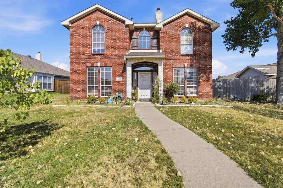 Property photo for 2427 Decoy Drive, Mesquite, TX