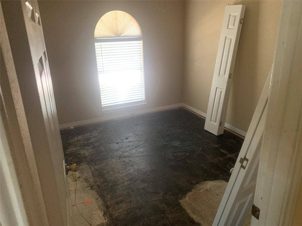 2917 Clover Valley Drive, Garland, TX 75043 2917 Clover Valley Drive, Garland, TX 75043