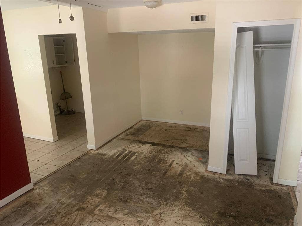 2917 Clover Valley Drive, Garland, TX 75043 2917 Clover Valley Drive, Garland, TX 75043