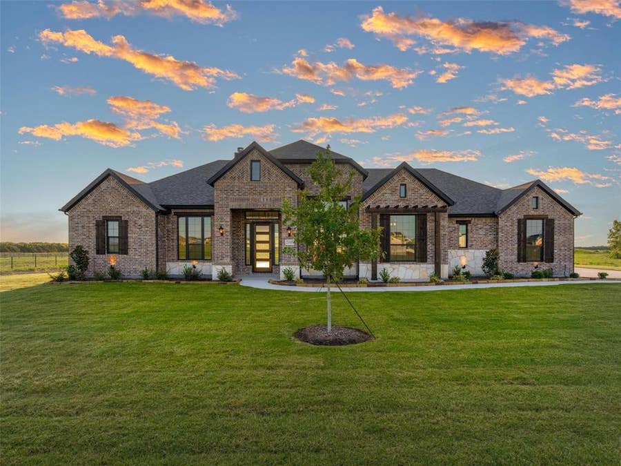 Property photo for 2108 Charters Circle, Nevada, TX
