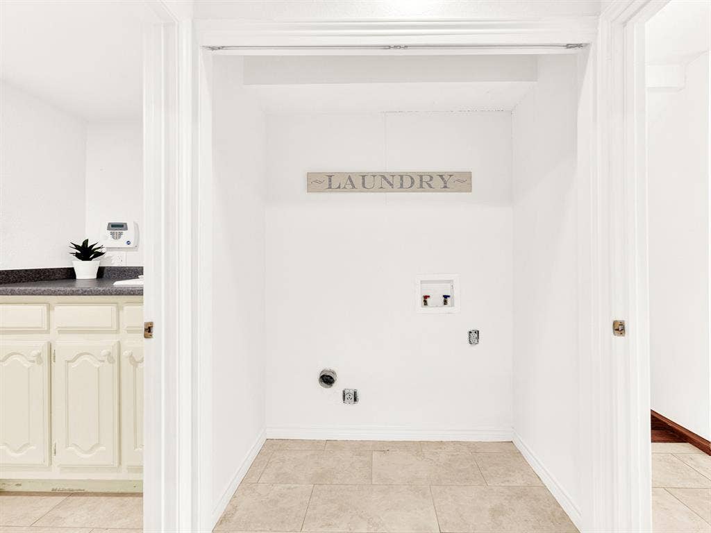 9605 Knobby Tree, Dallas, TX 75243