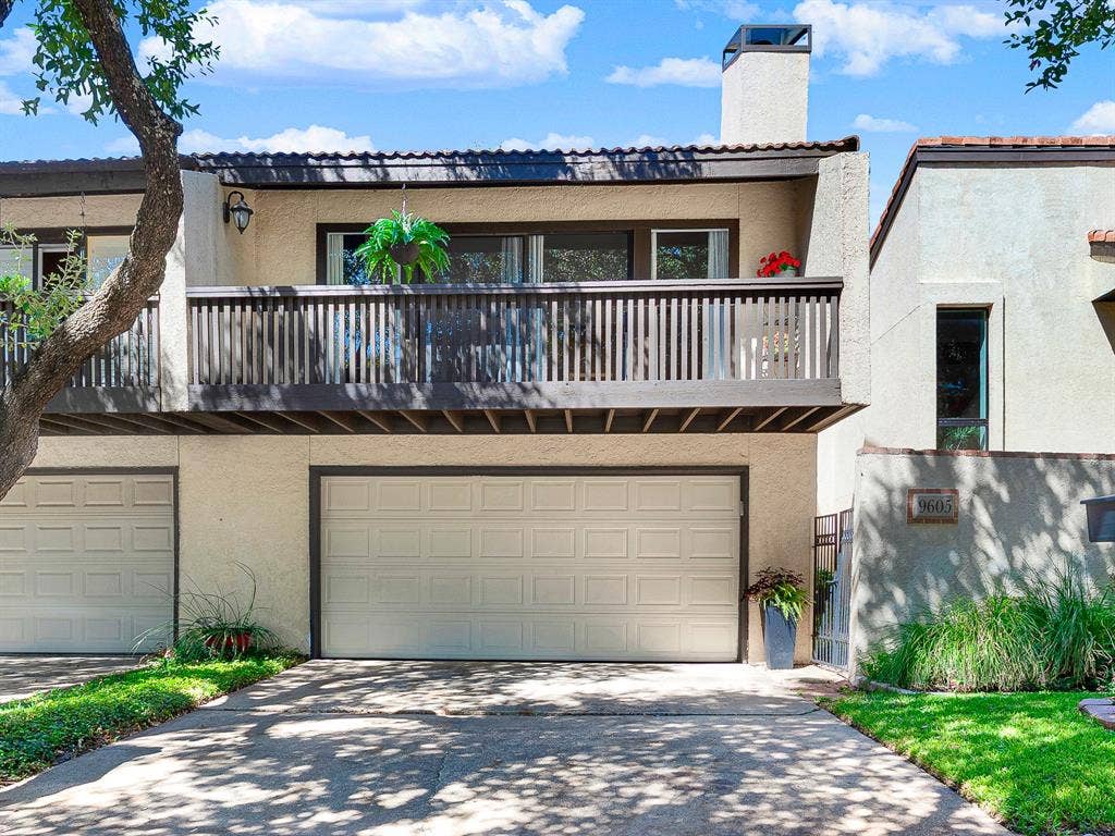 Front of Townhome