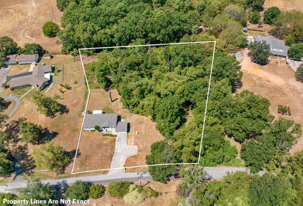 16202 County Road 165, Tyler, TX 75703 16202 County Road 165, Tyler, TX 75703