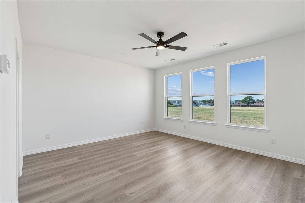 4453 Crescent Heights Road, Garland, TX 75043