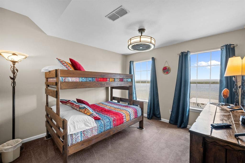 5901 Parkside Court, Granbury, TX 76048 5901 Parkside Court, Granbury, TX 76048