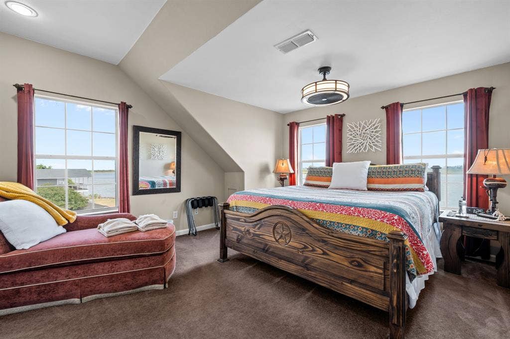 5901 Parkside Court, Granbury, TX 76048 5901 Parkside Court, Granbury, TX 76048