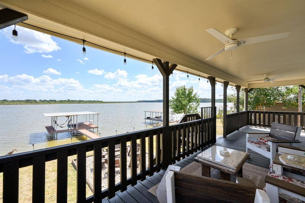 5901 Parkside Court, Granbury, TX 76048 5901 Parkside Court, Granbury, TX 76048