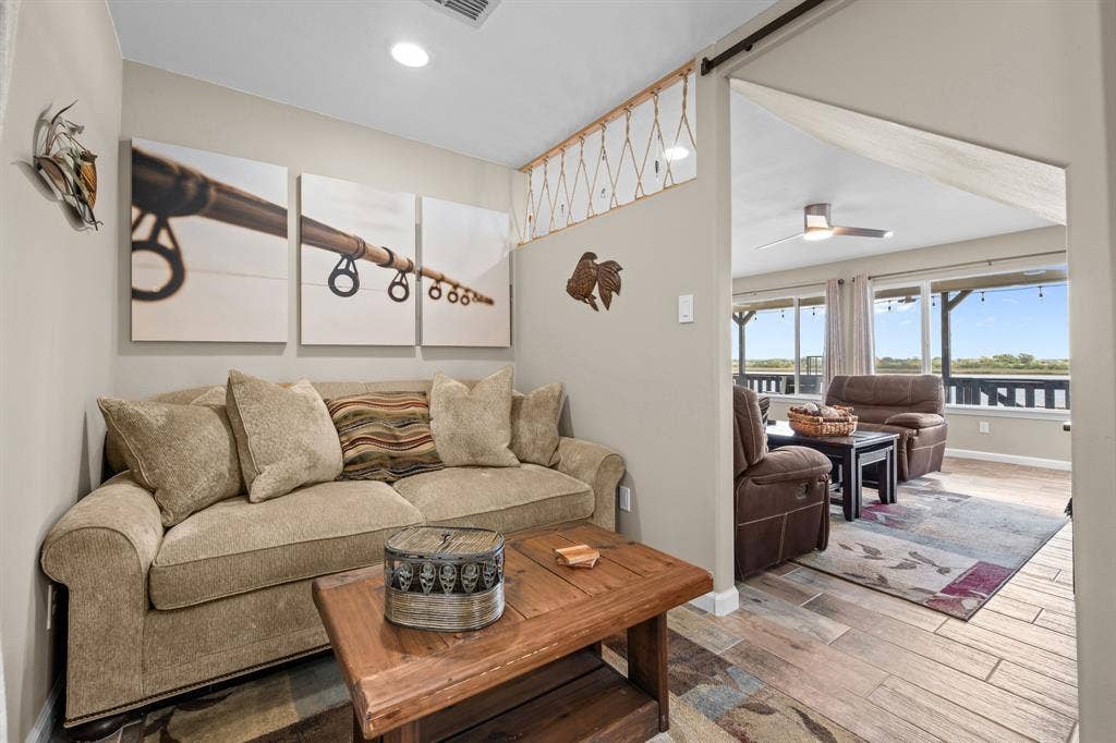 5901 Parkside Court, Granbury, TX 76048 5901 Parkside Court, Granbury, TX 76048