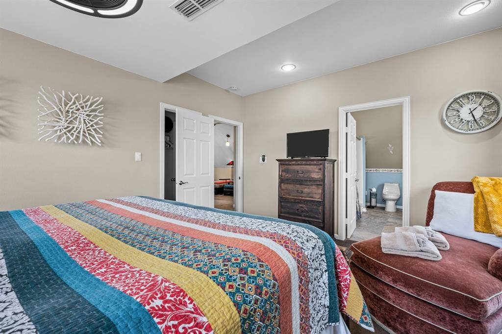 5901 Parkside Court, Granbury, TX 76048 5901 Parkside Court, Granbury, TX 76048
