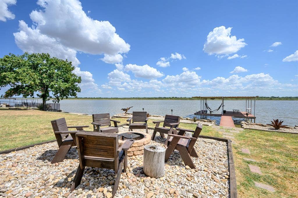 5901 Parkside Court, Granbury, TX 76048 5901 Parkside Court, Granbury, TX 76048