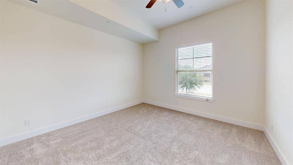 373 Buck Ridge Drive, Frisco, TX 75068 Vaulted ceiling, carpeted flooring, single window with blinds, ceiling fan, and recessed lighting