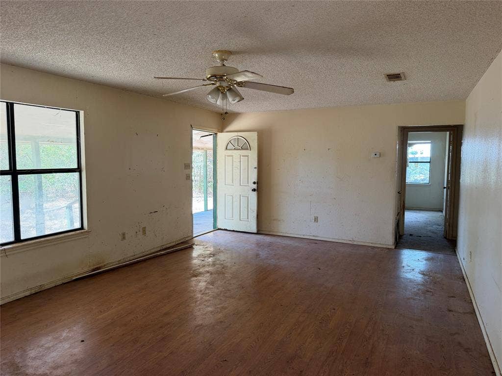 370 Locust Street, Point, TX 75472 370 Locust Street, Point, TX 75472