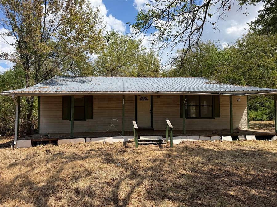Property photo for 370 Locust Street, Point, TX