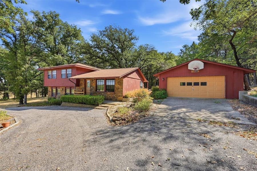 Property photo for 1471 County Road 219, Gainesville, TX