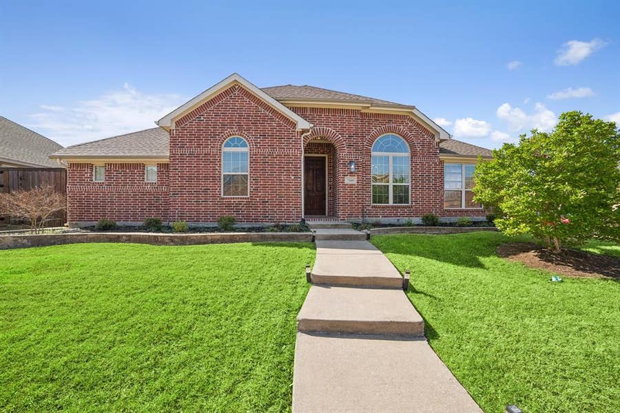 Property photo for 7410 Handen Drive, Rowlett, TX