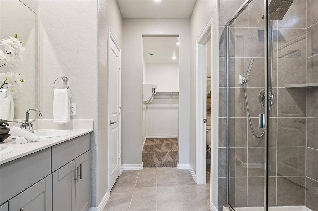 4925 Westhill Drive, McKinney, TX 75071 4925 Westhill Drive, McKinney, TX 75071