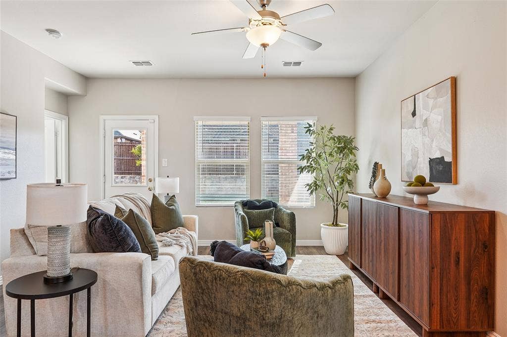 4925 Westhill Drive, McKinney, TX 75071 4925 Westhill Drive, McKinney, TX 75071