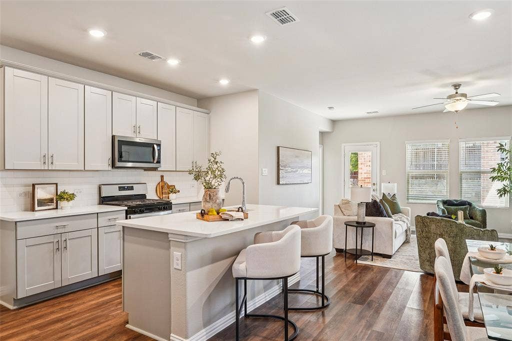 4925 Westhill Drive, McKinney, TX 75071 4925 Westhill Drive, McKinney, TX 75071