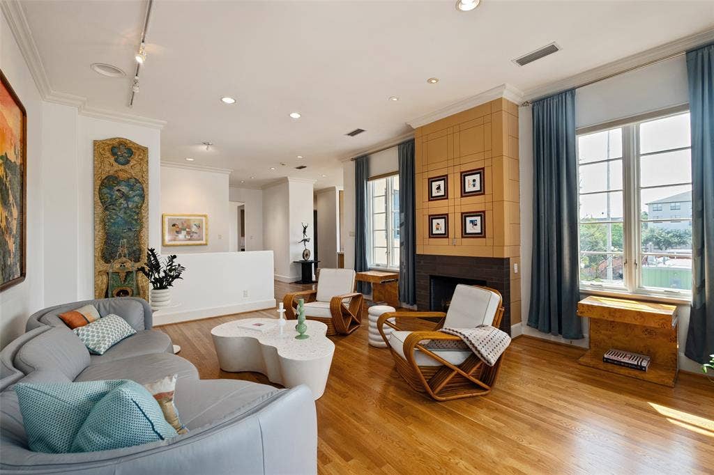 2203 Allen Street, Dallas, TX 75204 2203 Allen Street, Dallas, TX 75204