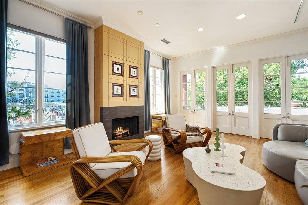 2203 Allen Street, Dallas, TX 75204 2203 Allen Street, Dallas, TX 75204