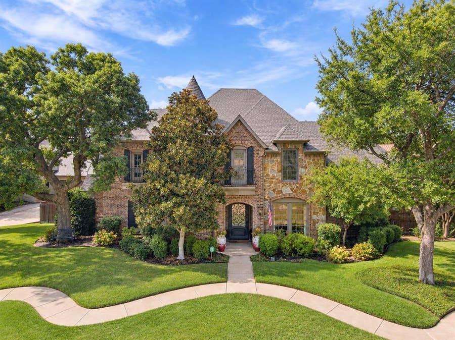 Property photo for 1407 Long And Winding Road, Mansfield, TX