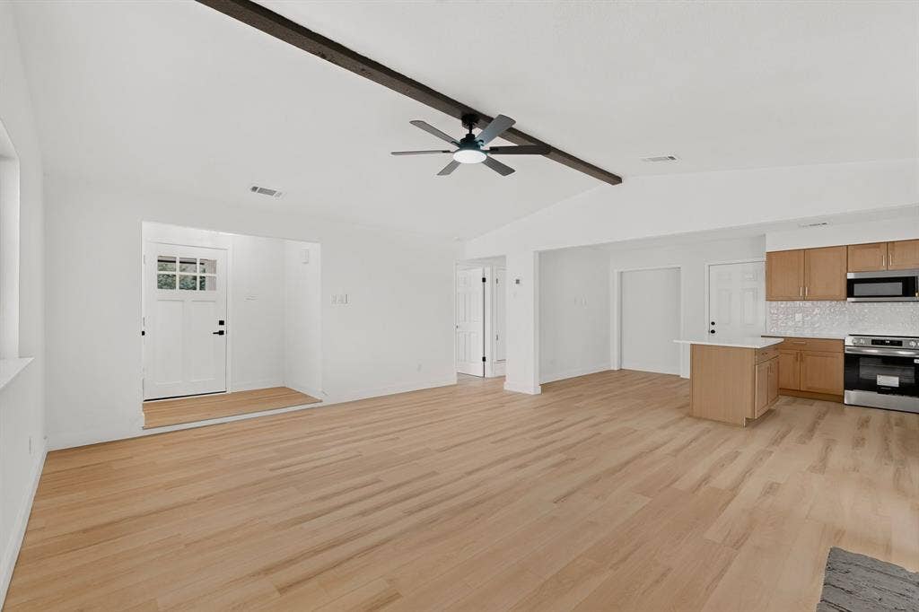 11231 Pelican Drive, Dallas, TX 75238 11231 Pelican Drive, Dallas, TX 75238