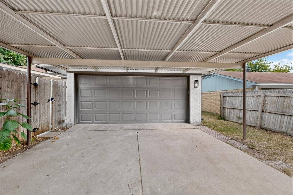 11231 Pelican Drive, Dallas, TX 75238 11231 Pelican Drive, Dallas, TX 75238
