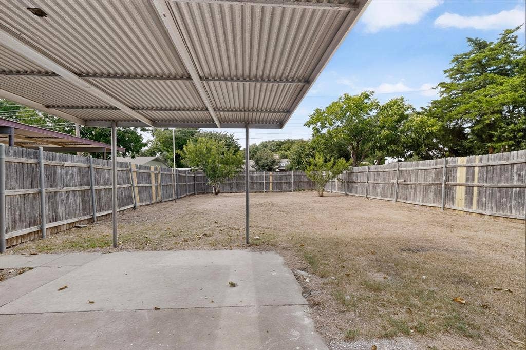 11231 Pelican Drive, Dallas, TX 75238 11231 Pelican Drive, Dallas, TX 75238