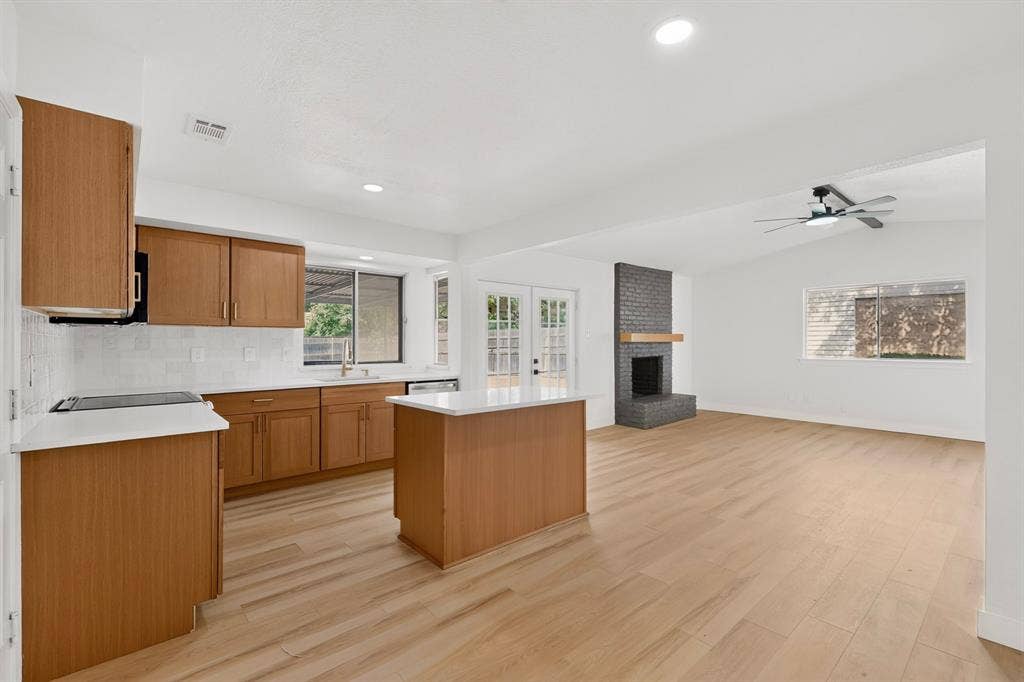 11231 Pelican Drive, Dallas, TX 75238 11231 Pelican Drive, Dallas, TX 75238