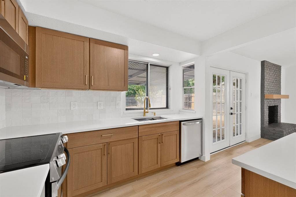 11231 Pelican Drive, Dallas, TX 75238 11231 Pelican Drive, Dallas, TX 75238