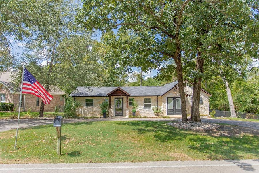 Property photo for 224 Hideaway Lane E, Hideaway, TX