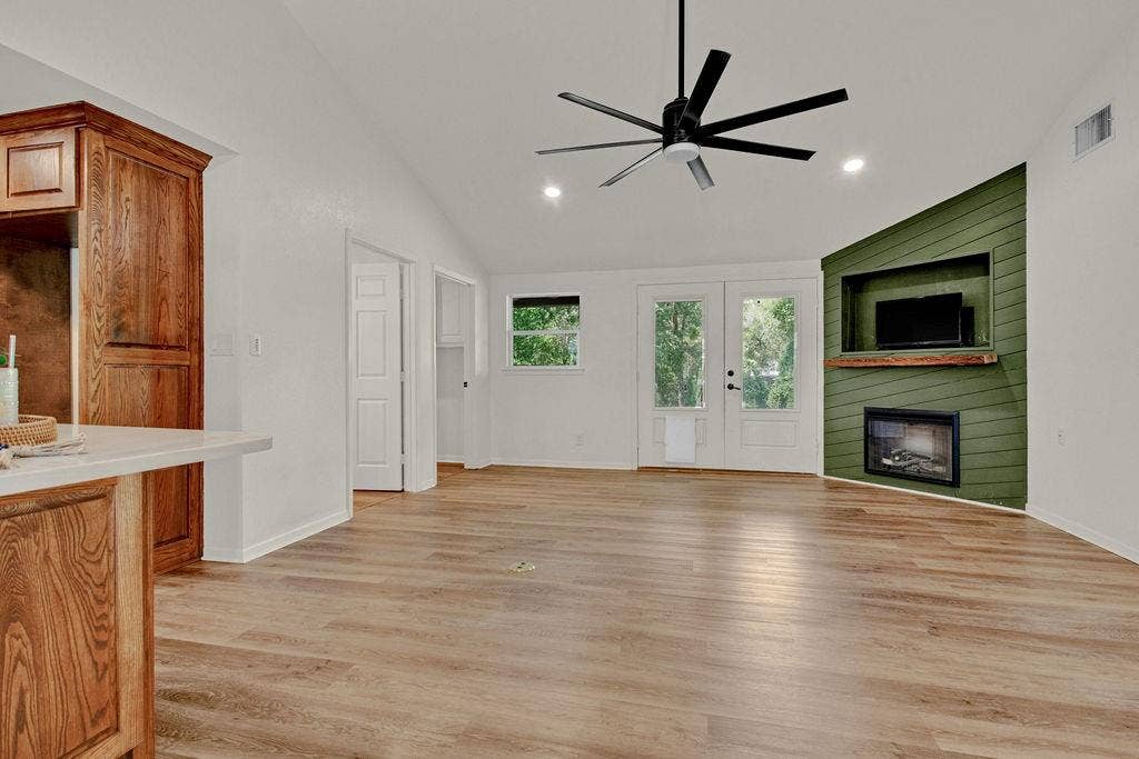 224 Hideaway Lane E, Hideaway, TX 75771 224 Hideaway Lane E, Hideaway, TX 75771