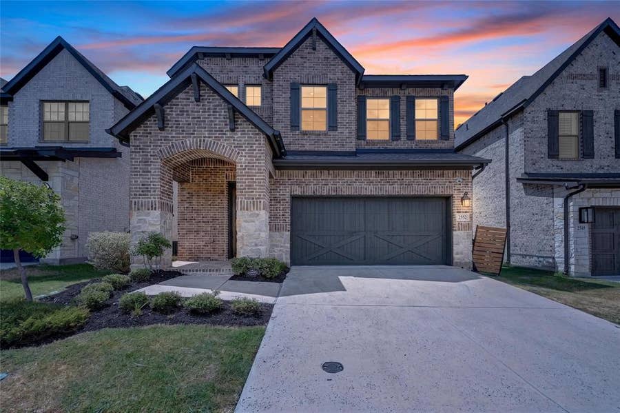 Property photo for 2552 Four Roses Drive, Lewisville, TX